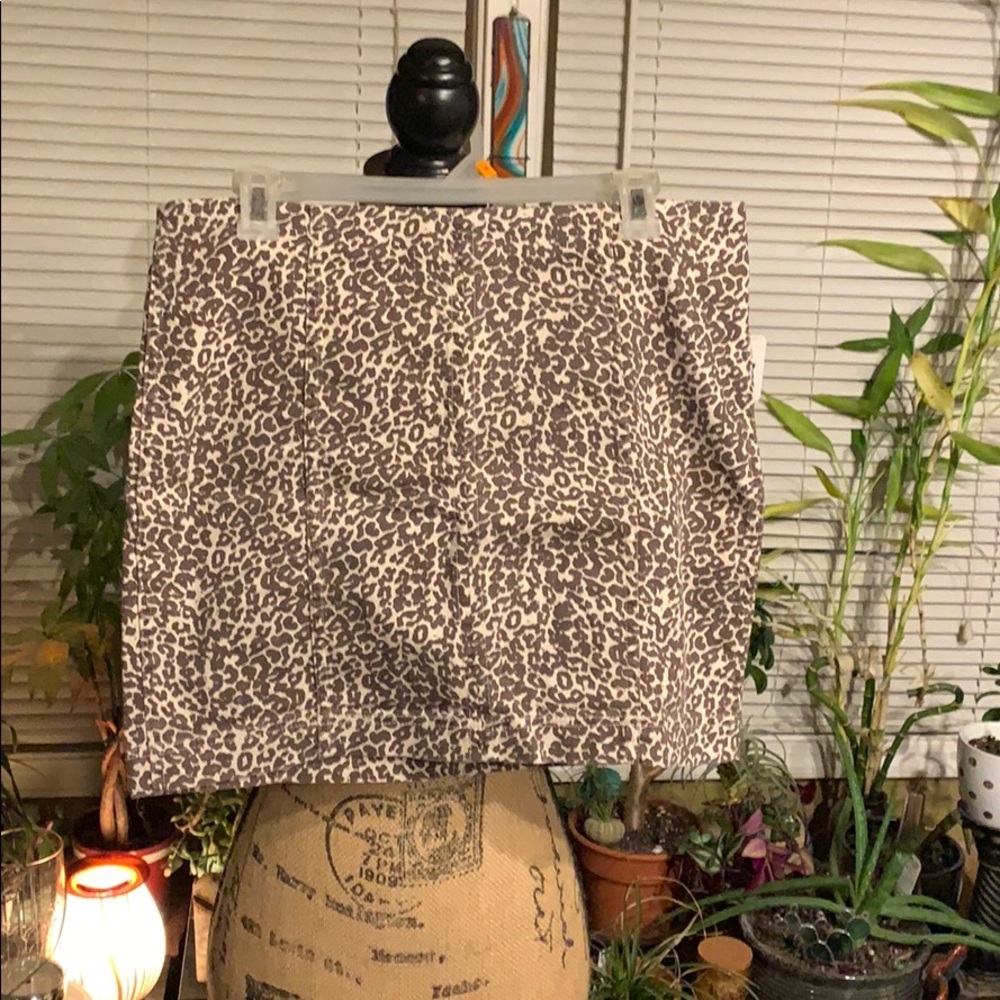 NWT. FreePeople Mini Skirt. Size 12.